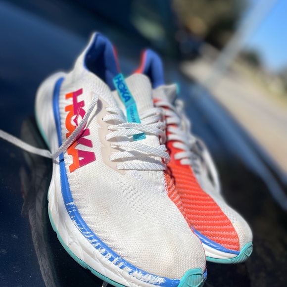 Hoka - Picture 2 of 3